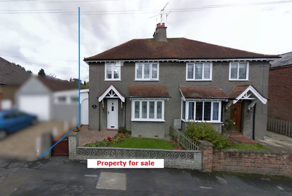 Property photo 3 of 6