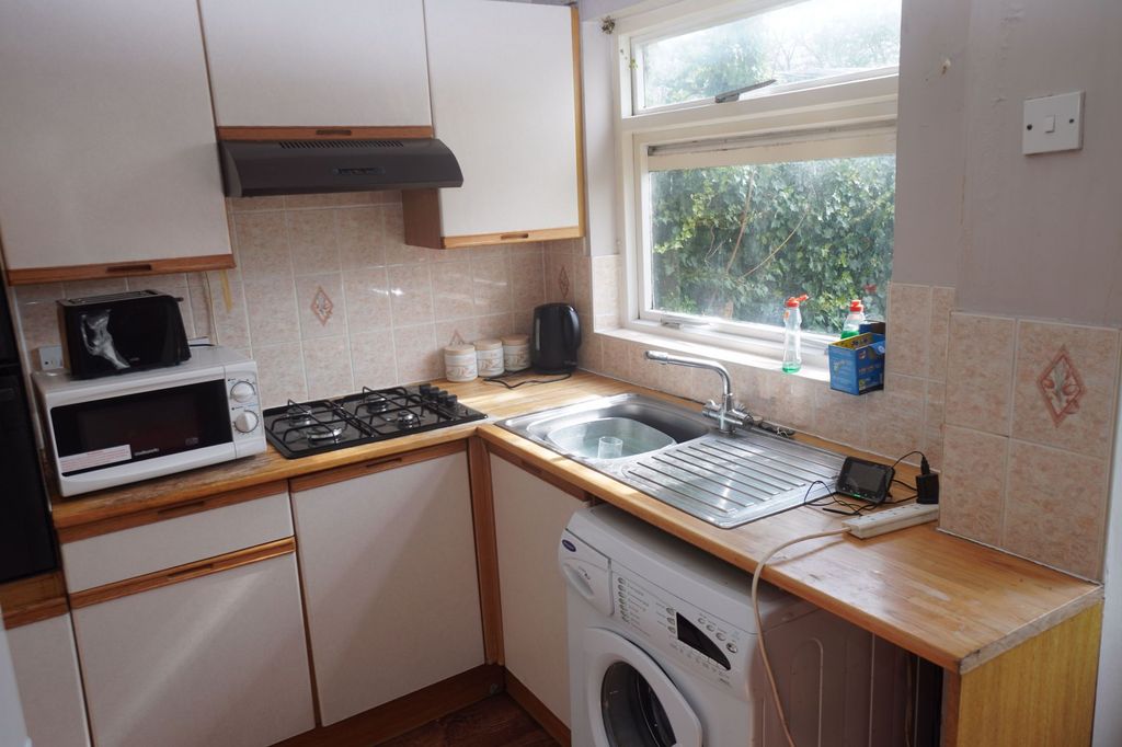 Property photo 3 of 8 Photo 3