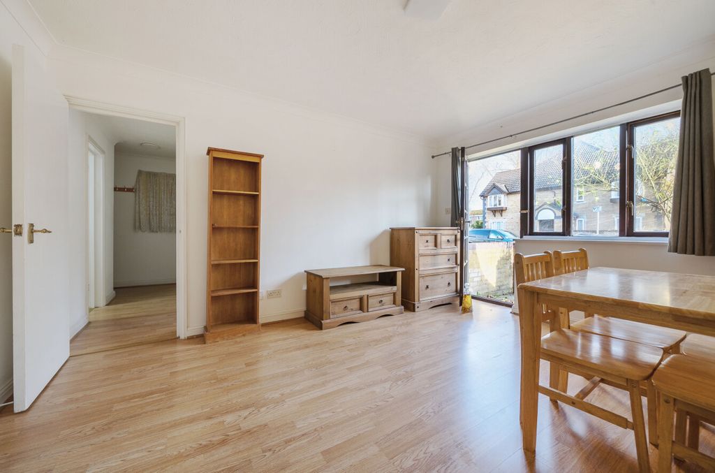 Property photo 2 of 16 1381164-14-6915B6...