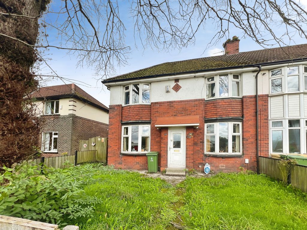 Property photo 1 of 17 External