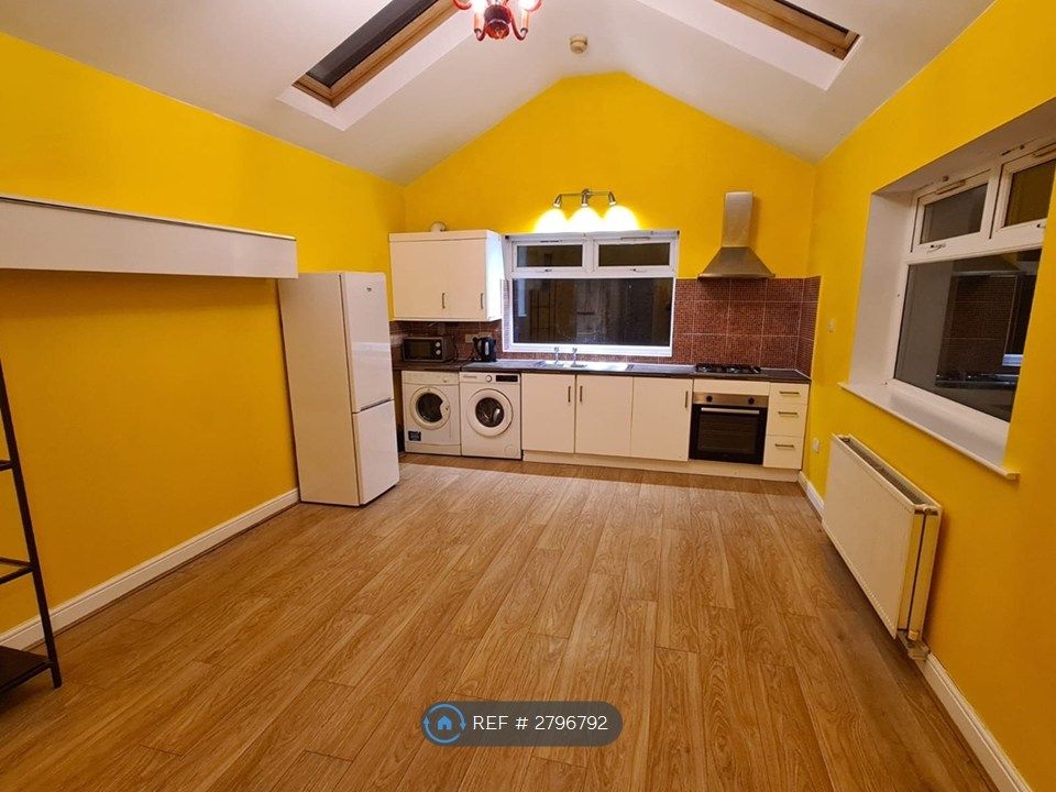 Property photo 1 of 6 Living Area 1