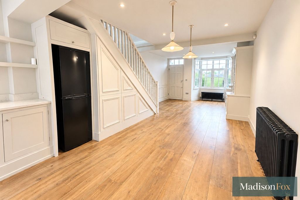 Property photo 2 of 13 Picture No. 26