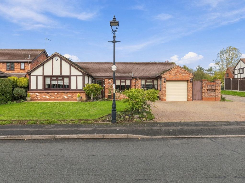 Property photo 1 of 41
