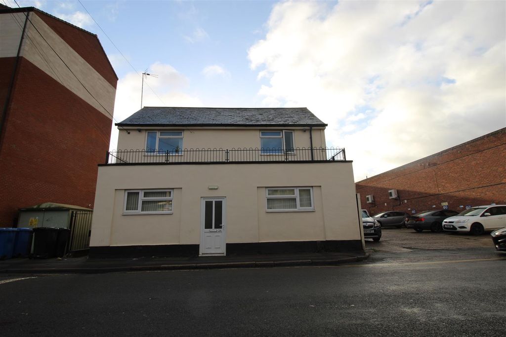 Property photo 1 of 4 Gnr External (7).Jpg