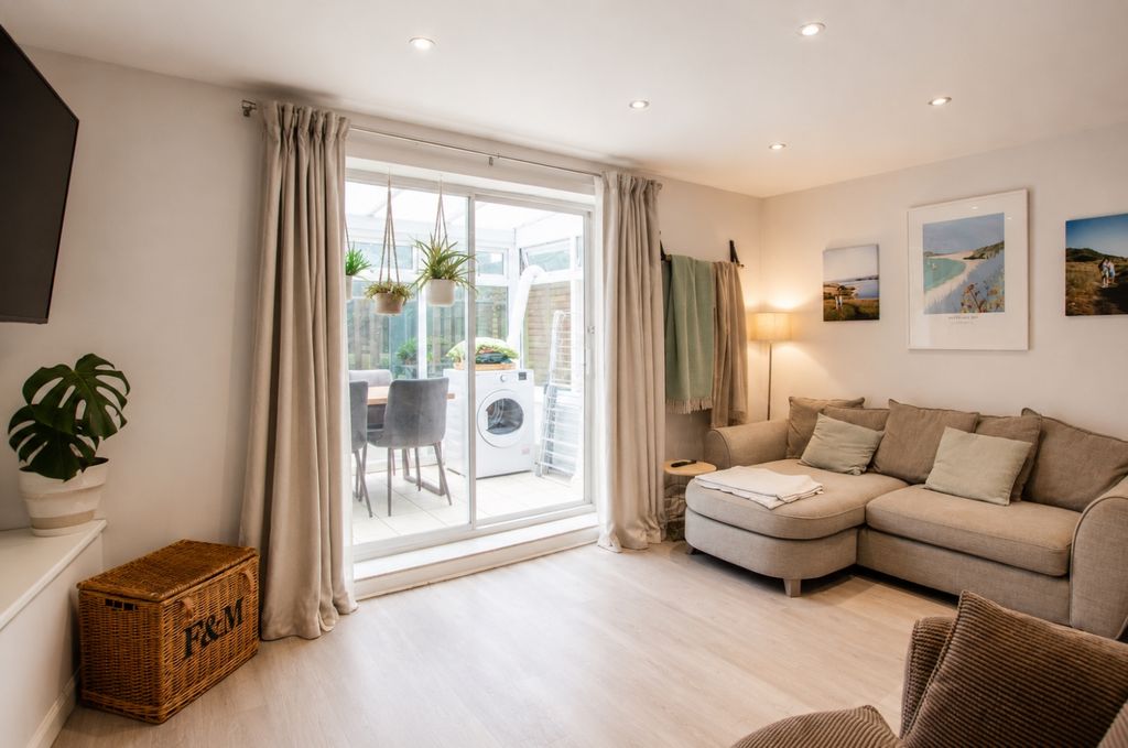 Property photo 2 of 9 Tps Bodmin 01208 741826