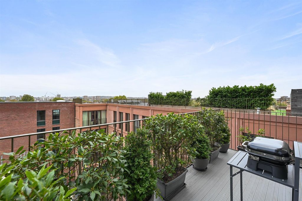 Property photo 3 of 24 Bw - Brick Apartments - Balcony3 (1).Jpg