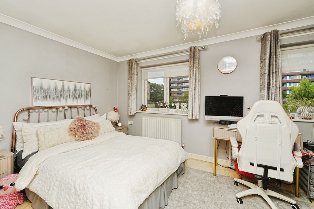 Property photo 3 of 19 Pbox-Img.Jpg