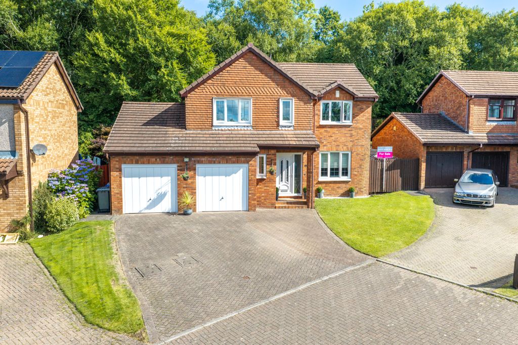 Property photo 1 of 37