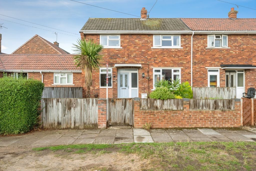Property photo 1 of 16 Front