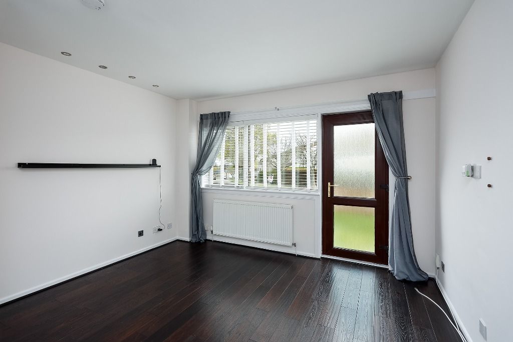 Property photo 2 of 12 Photo 2