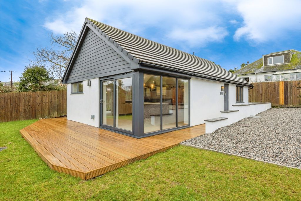 Property photo 2 of 19 Pbox-Img.Jpg