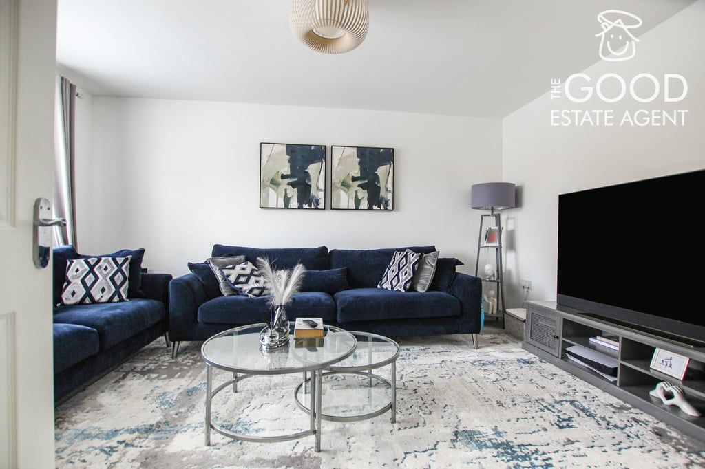 Property photo 3 of 14