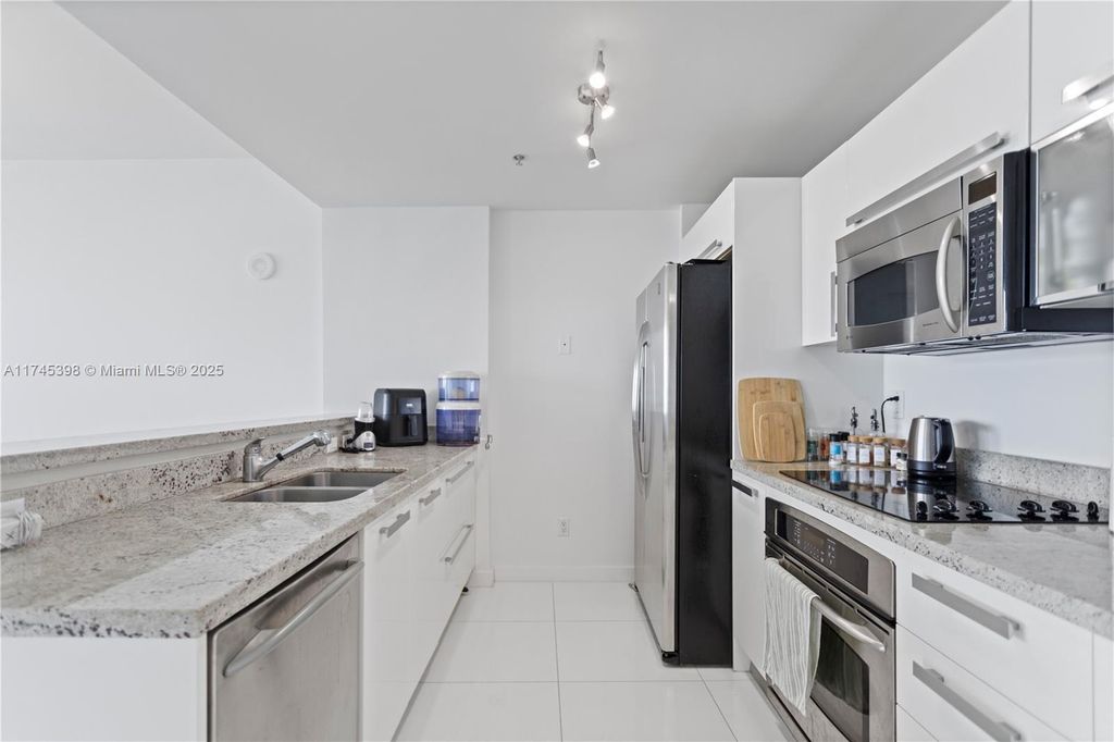 Property photo 3 of 48 <Alttext/>