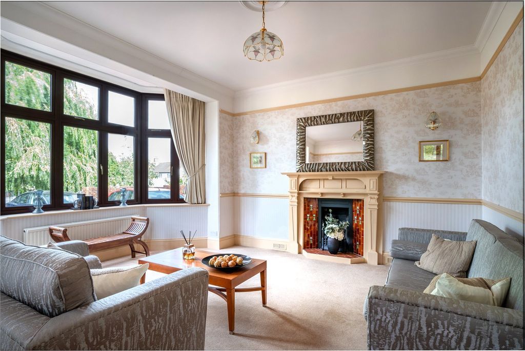 Property photo 3 of 20 Reception Room