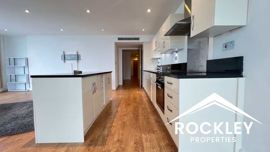 Property photo 3 of 20 Kitchen 