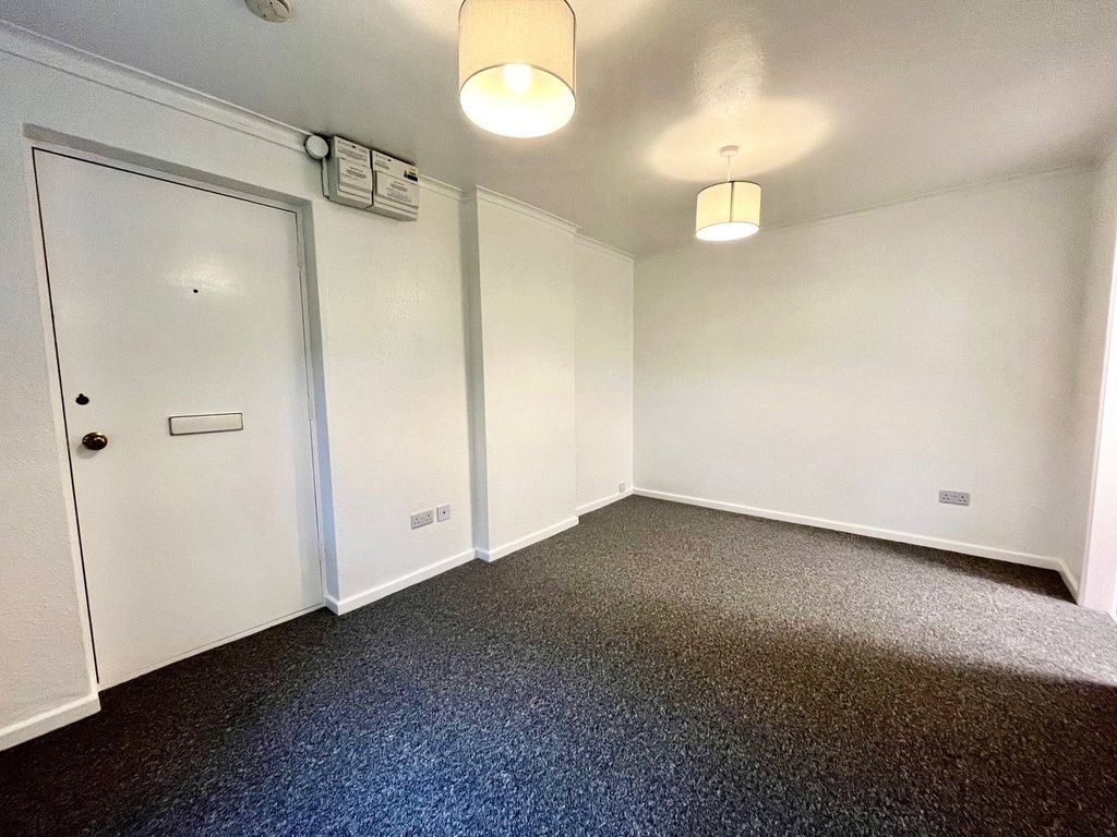 Property photo 3 of 7 Picture No. 04