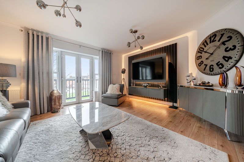 Property photo 3 of 16 Living Room