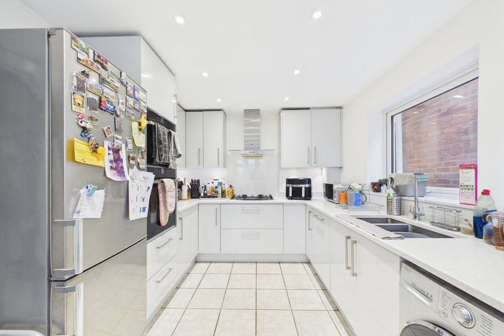 Property photo 2 of 13 Picture No. 03