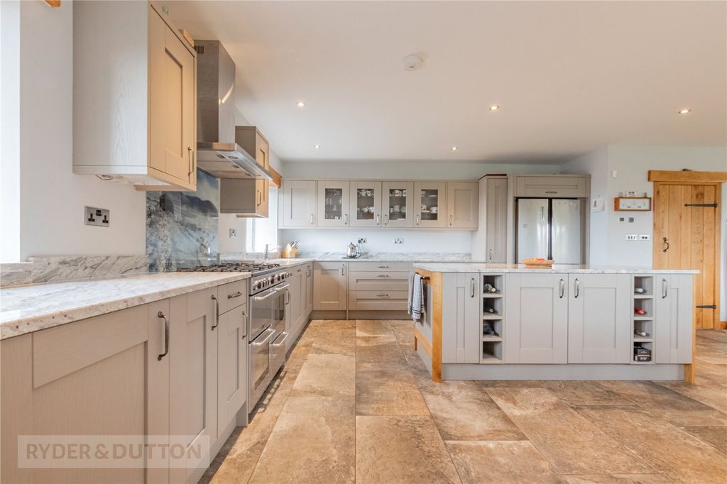 Property photo 3 of 55 Kitchen/Dining
