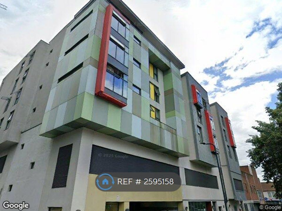 Property photo 1 of 17