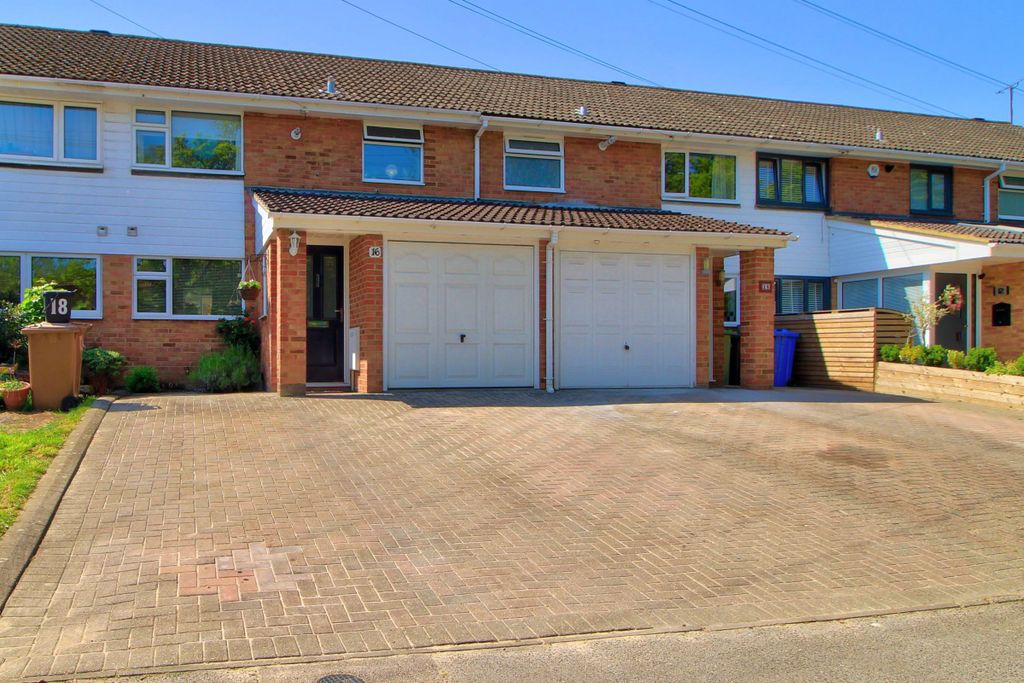 Property photo 1 of 16