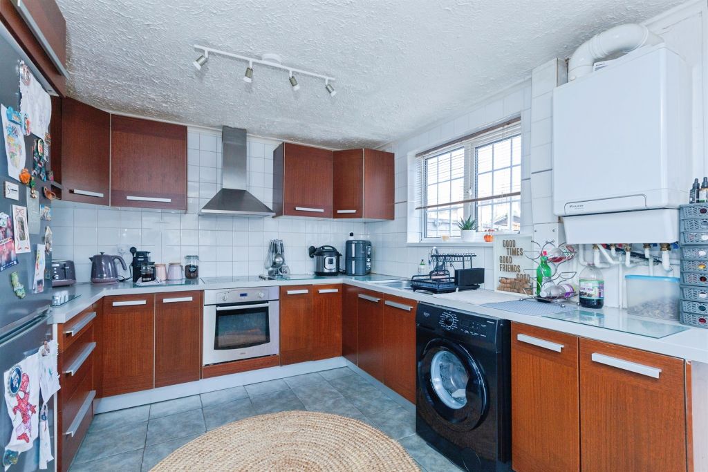 Property photo 3 of 17
