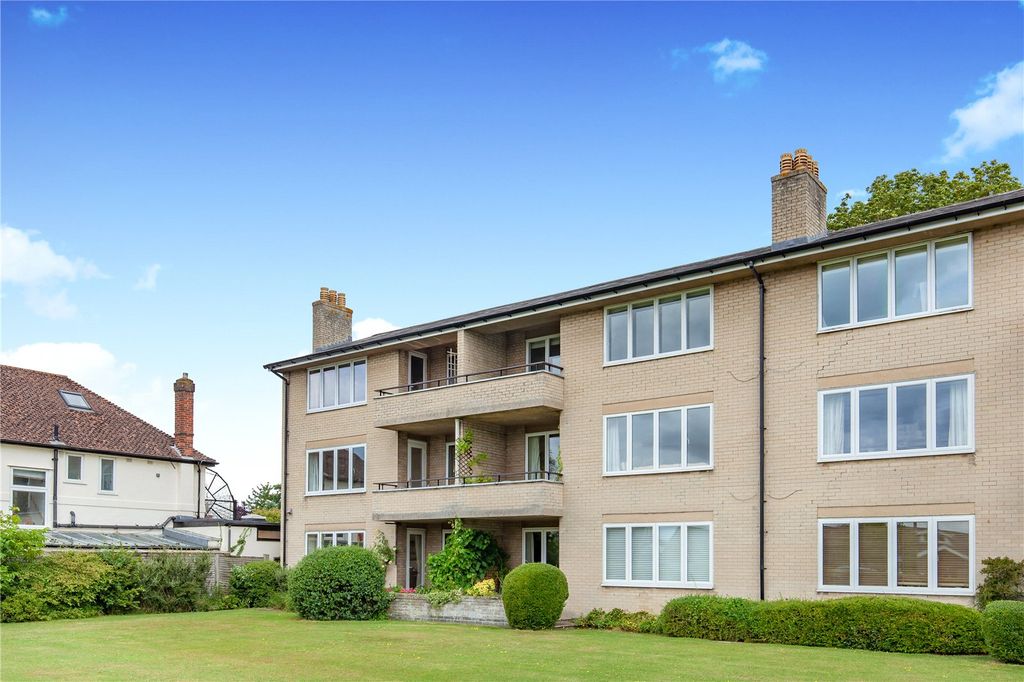 Property photo 1 of 9 Photo 09