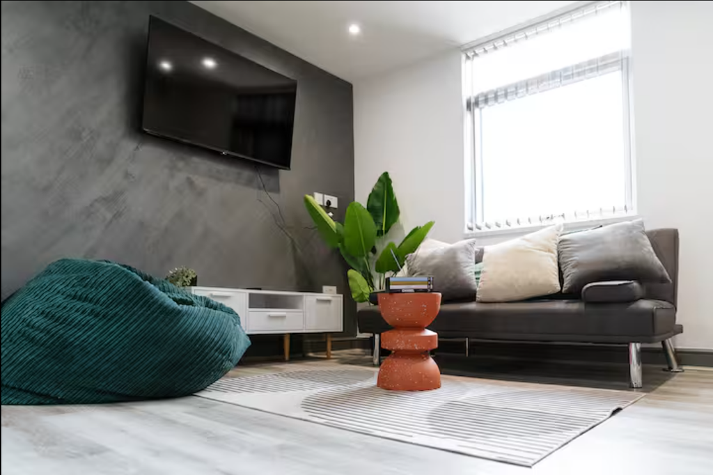 Property photo 1 of 8 Screenshot 2026-02-26 120142