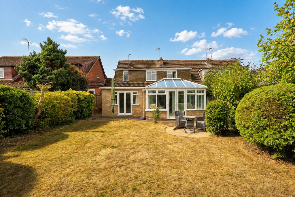 Property photo 2 of 35