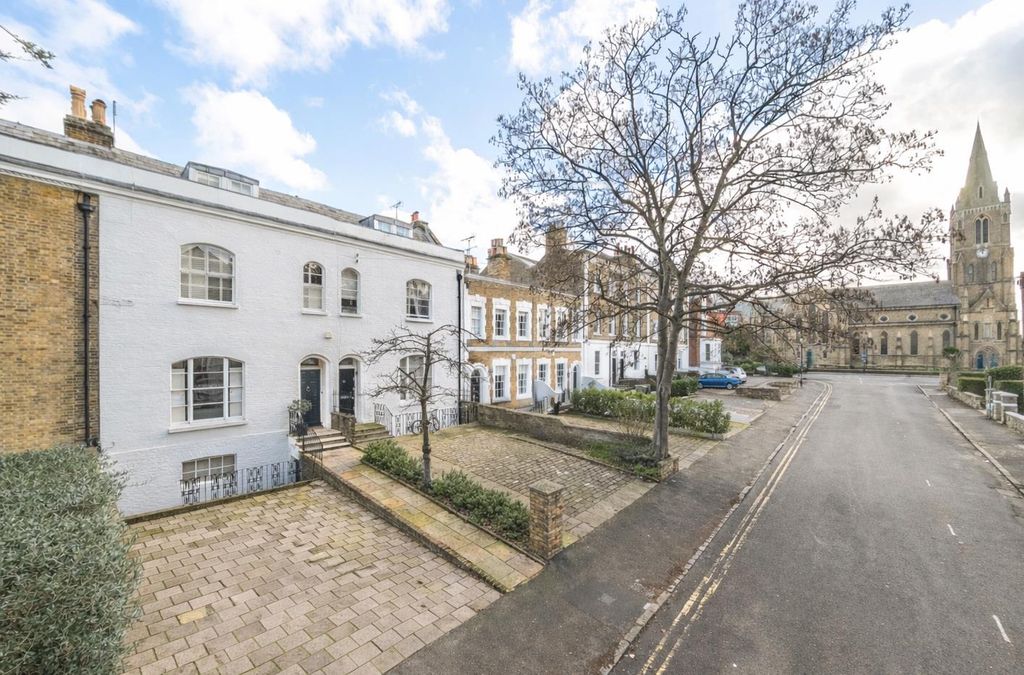 Property photo 1 of 20