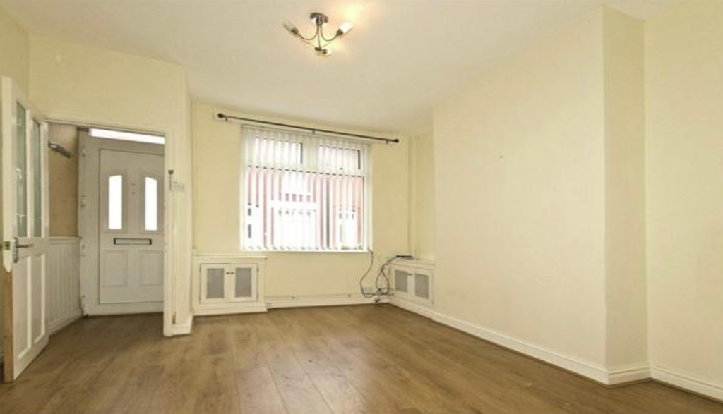 Property photo 3 of 11