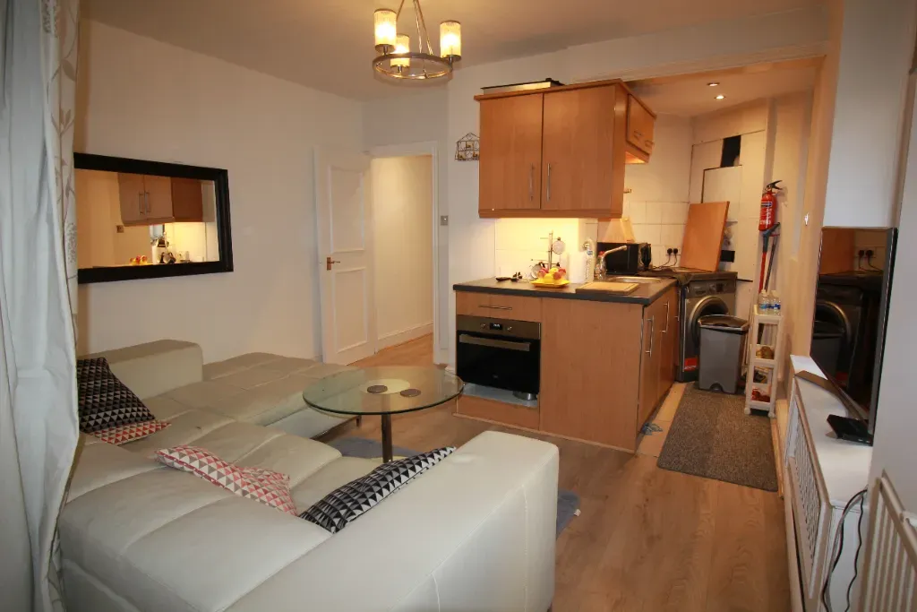 Property photo 2 of 7 Image 2