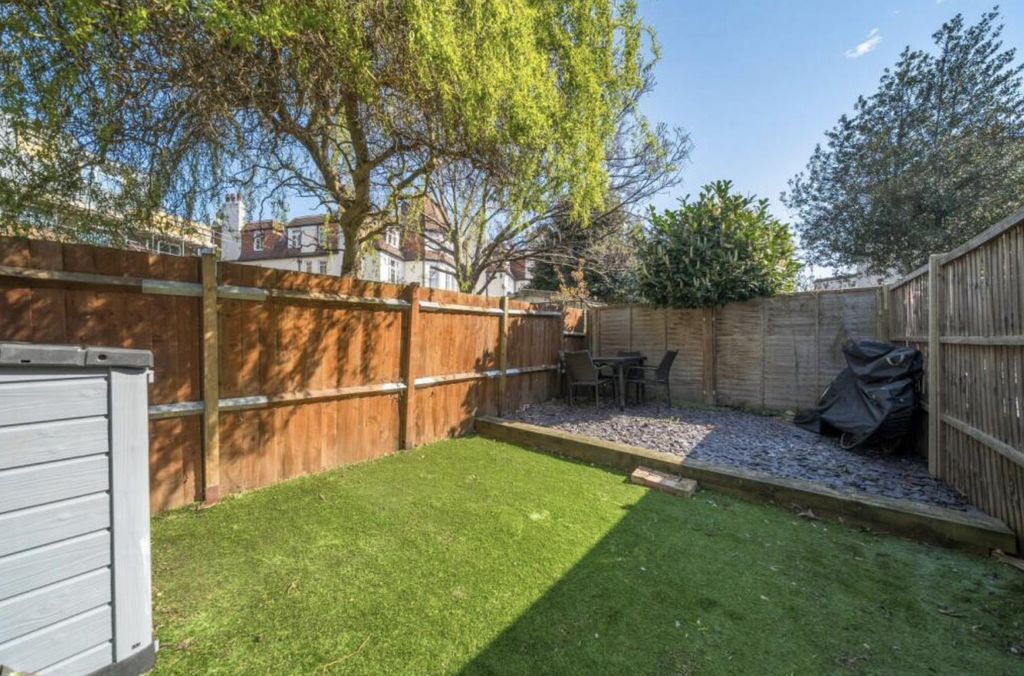 Property photo 2 of 9