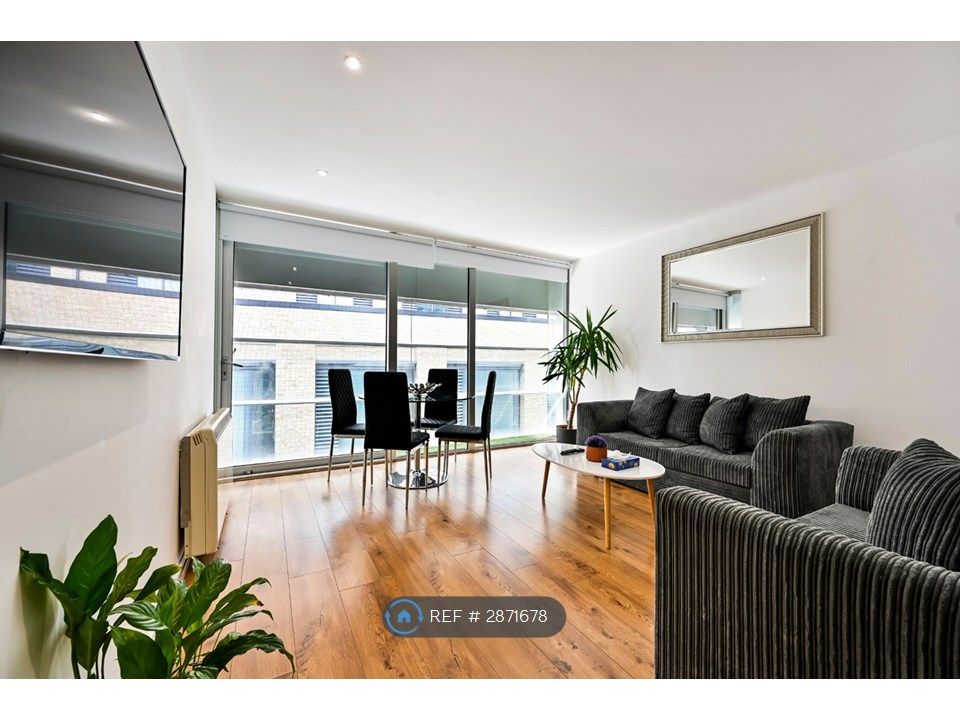 Property photo 2 of 8