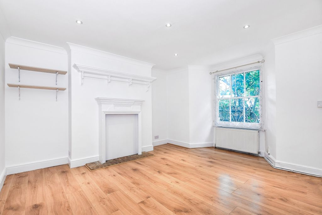 Property photo 2 of 6 355427 (3)