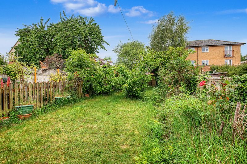 Property photo 3 of 14 Garden