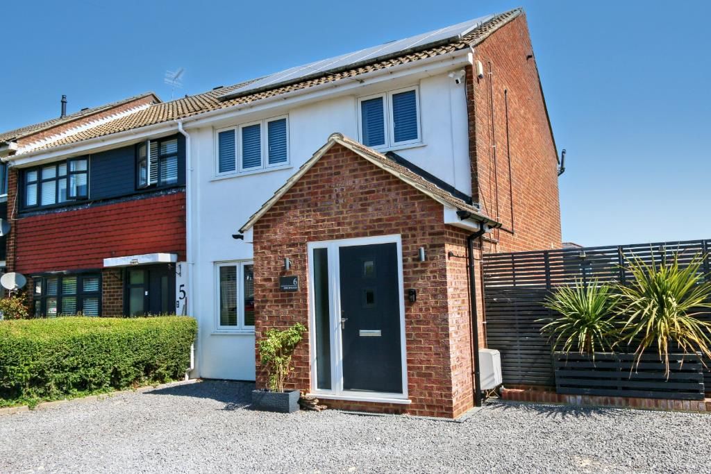 Property photo 3 of 12 External (Portal Size).Jpg