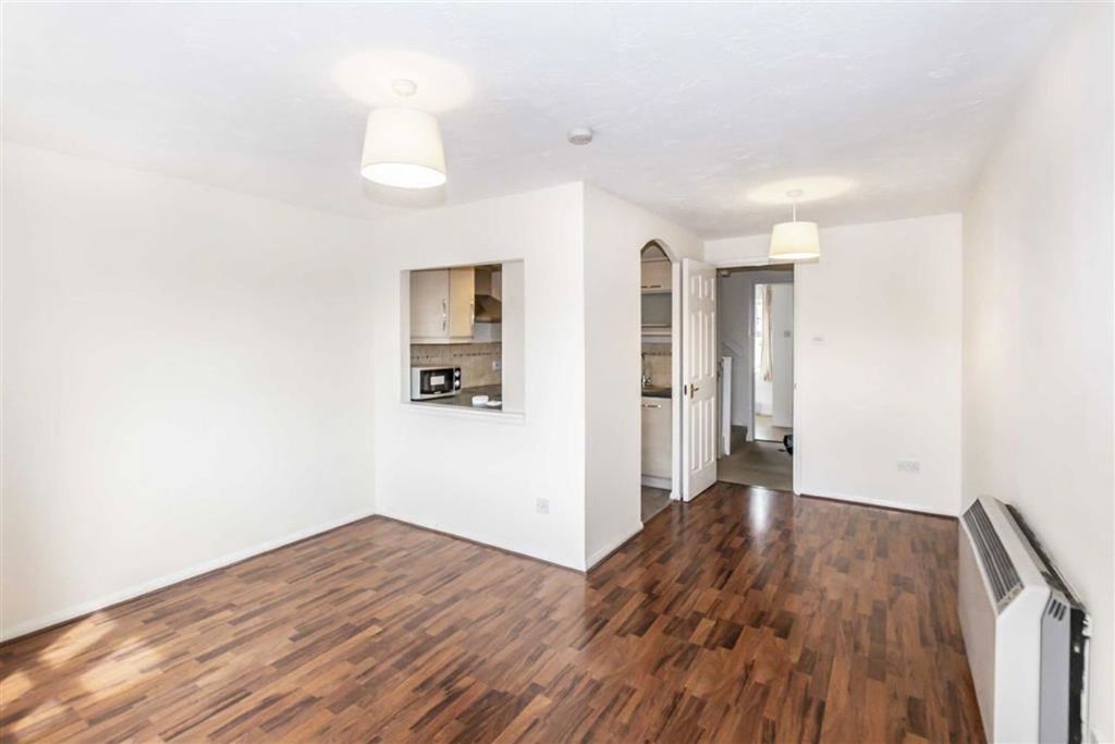 Property photo 2 of 6