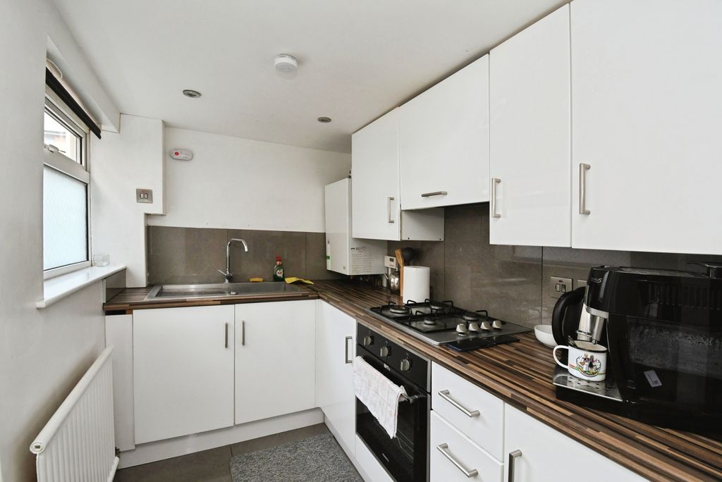Property photo 2 of 13 Pbox-Img.Jpg