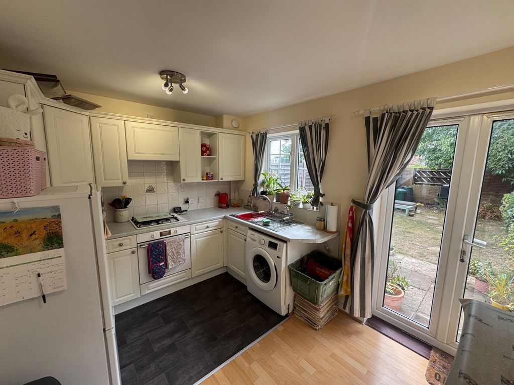 Property photo 2 of 7
