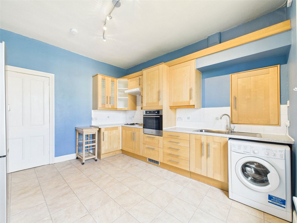 Property photo 3 of 25 Picture No. 31