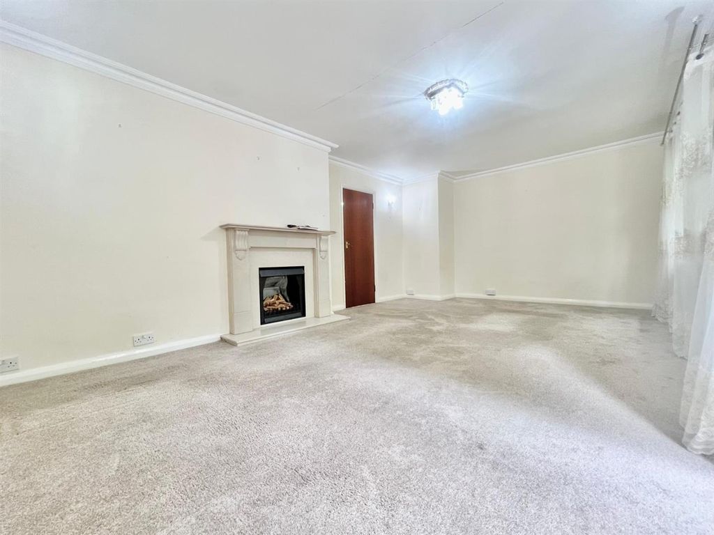 Property photo 2 of 14 Living Room