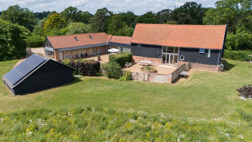 Property photo 1 of 33