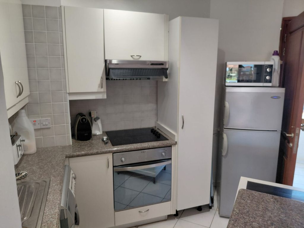 Property photo 1 of 28