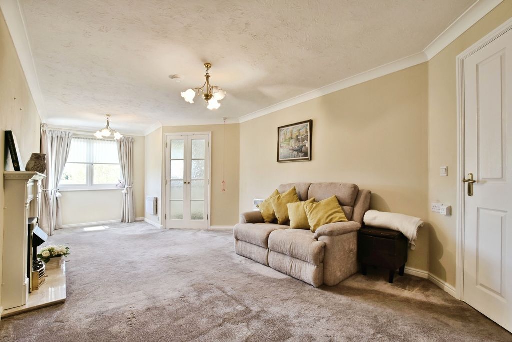 Property photo 3 of 20 Pbox-Img.Jpg