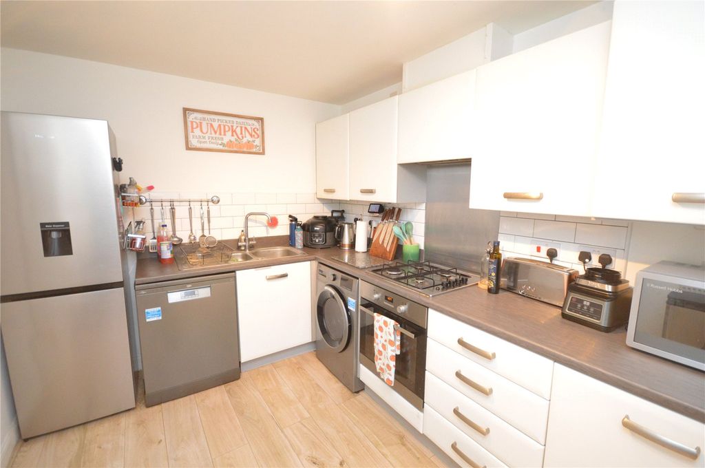 Property photo 2 of 14 Picture 2