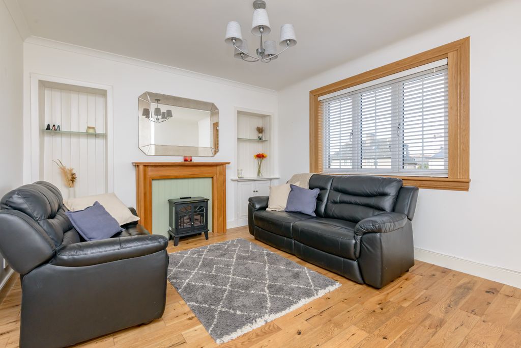 Property photo 2 of 21 Property Image 2