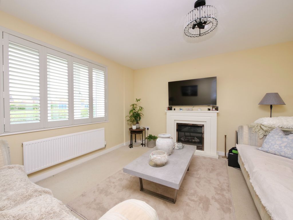 Property photo 2 of 22