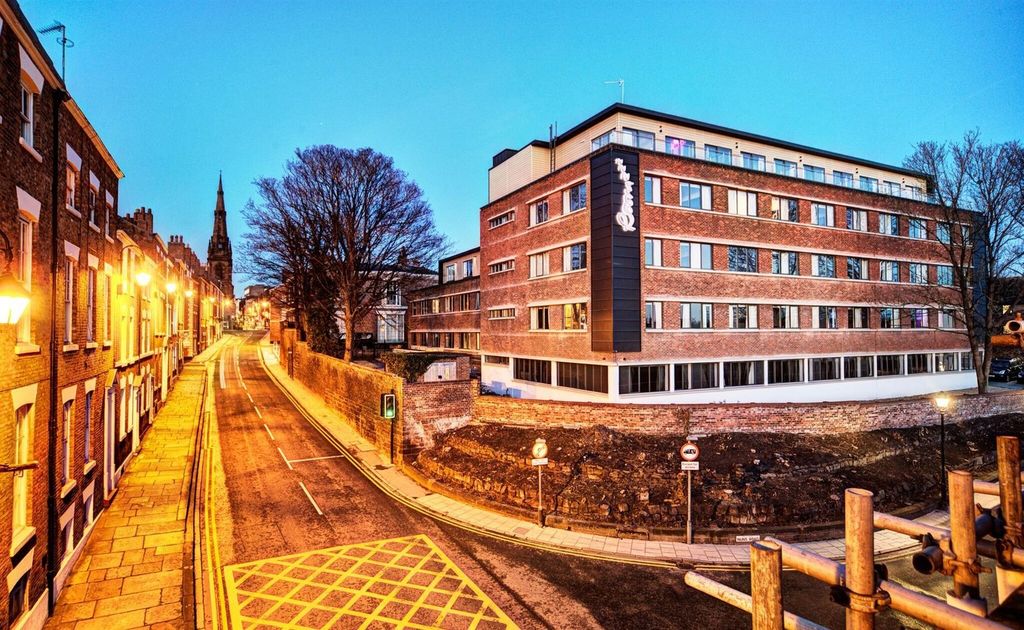 Additional image 5 of 1 bed flat to rentRoomzzz City - Smart Chester Cheshire, Chester, Chester CH1