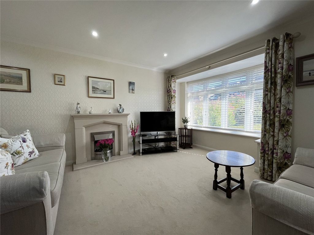 Property photo 3 of 23 Picture No. 09
